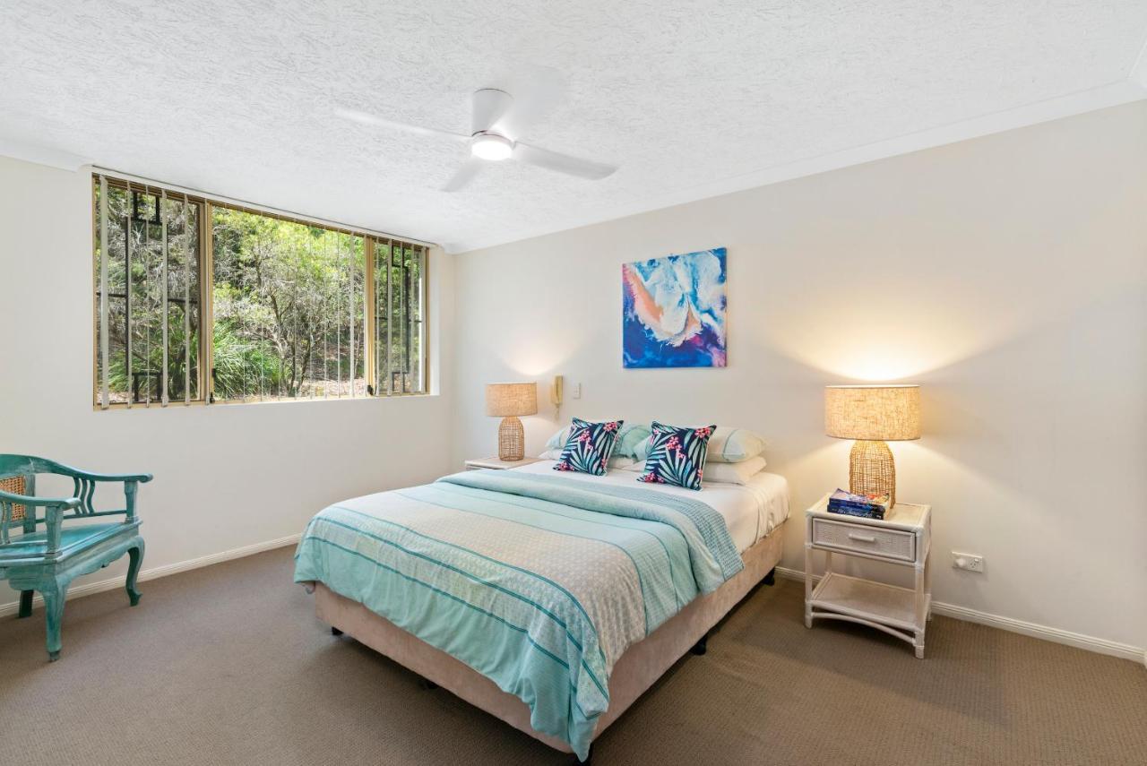 Little Cove Currumbin 4*