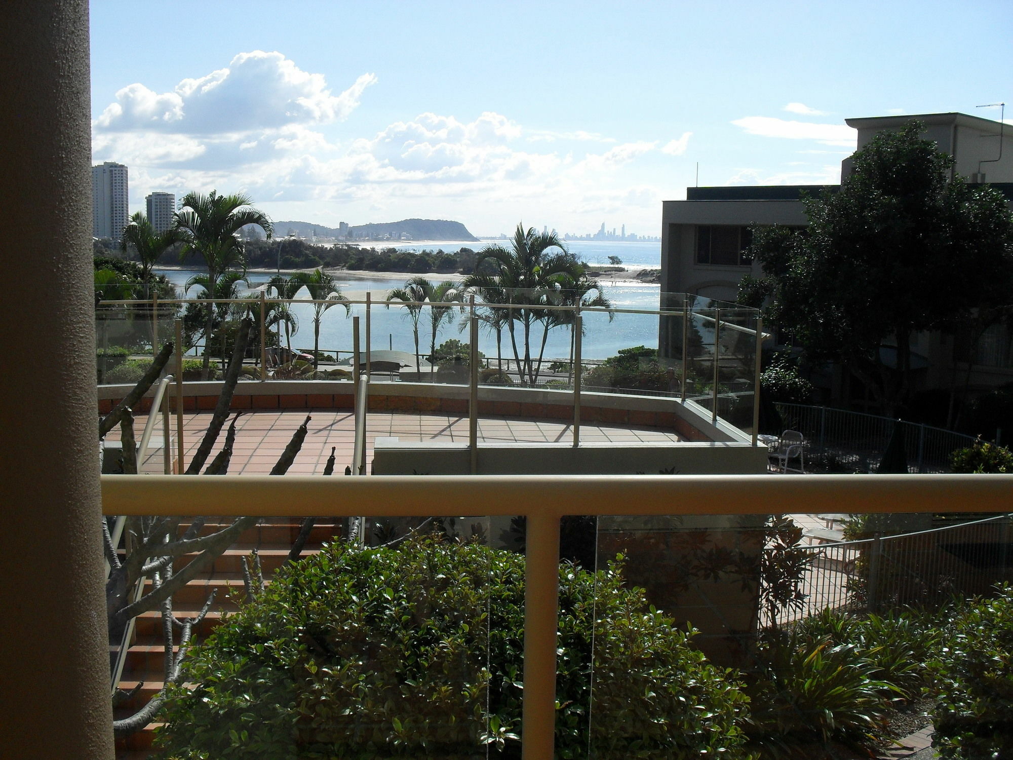 Little Cove Currumbin Aparthotel 4*