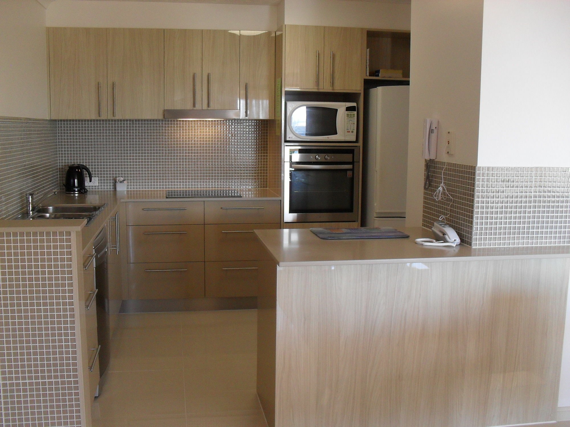 Little Cove Currumbin 4*